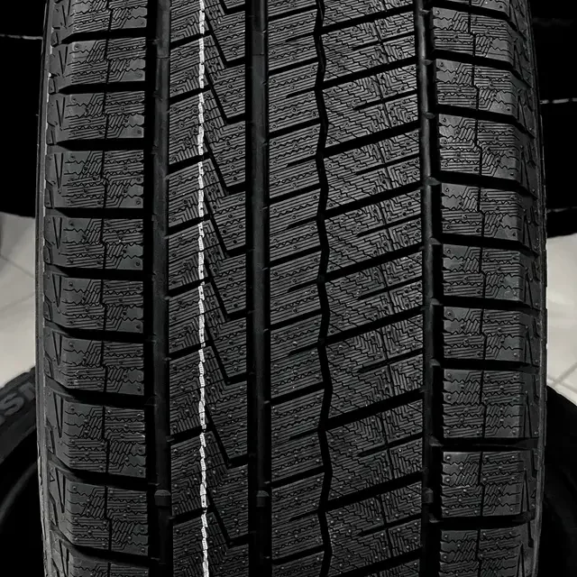 TRANSMATE 235/45R21 101T FROST BITE TW01 XL