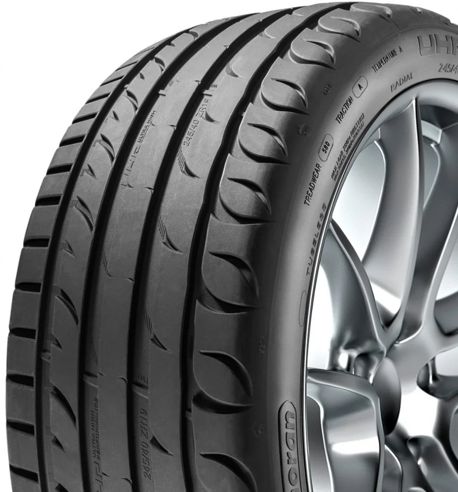 Kormoran 235/40R19 96Y UHP XL