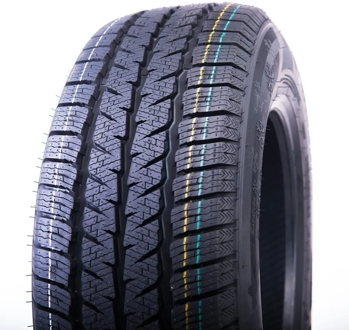 Mazzini 215/70R15C 109/107R SNOWLEOPARD VAN