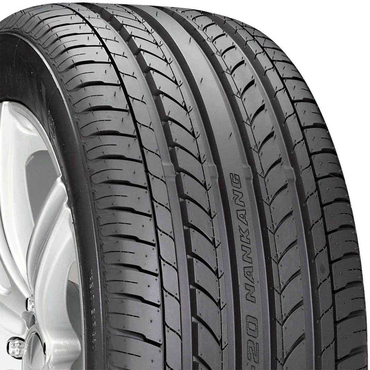 Nankang 235/40R17 90W NOBLE SPORT NS20