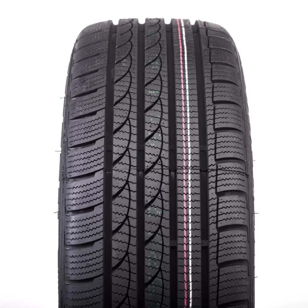 Tracmax 185/50R16 81H S210