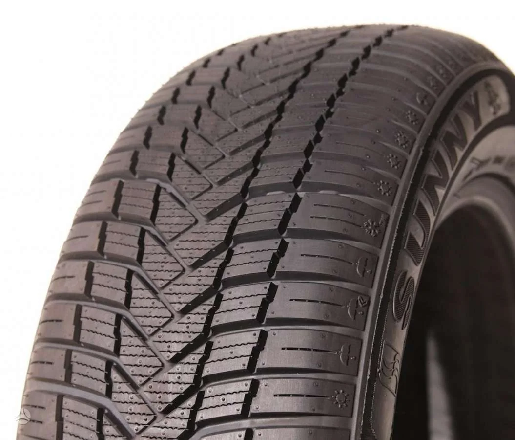 Sunny 215/65R15 96H NC501