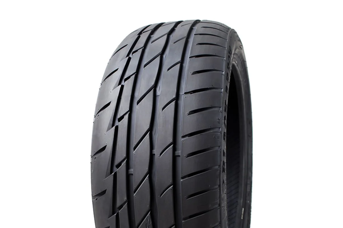 Blackarrow 195/55R15 85V P03